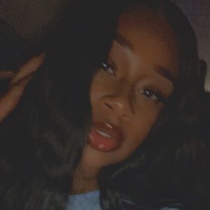 Meet your Posher, Kelsie